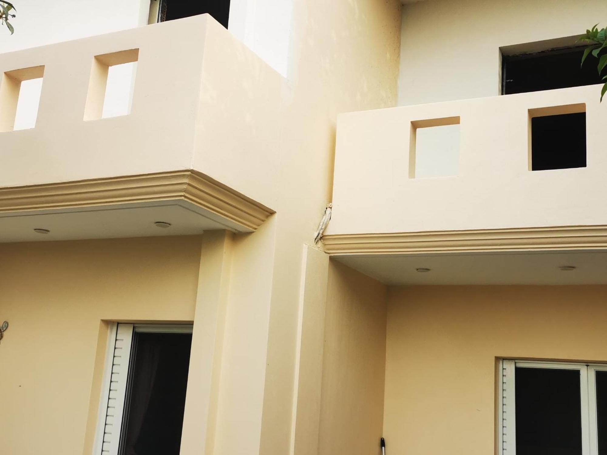 Xaido's House Near Airport Port Sea Апартаменты Луца